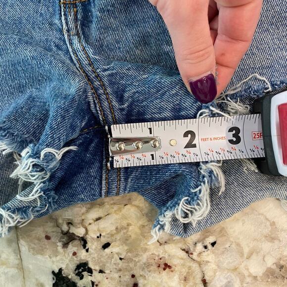 Abercrombie & Fitch The Mom Short Size 4 /27 - Picture 6 of 6